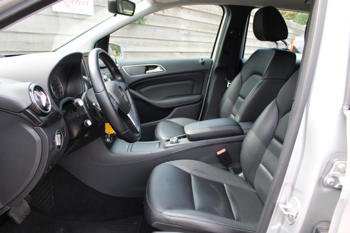 Foto van Mercedes-Benz B 180