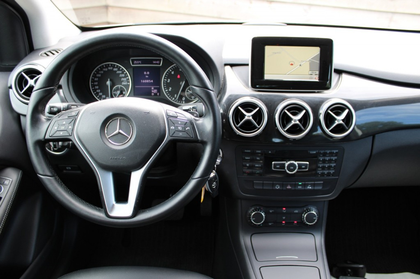 Foto van Mercedes-Benz B 180