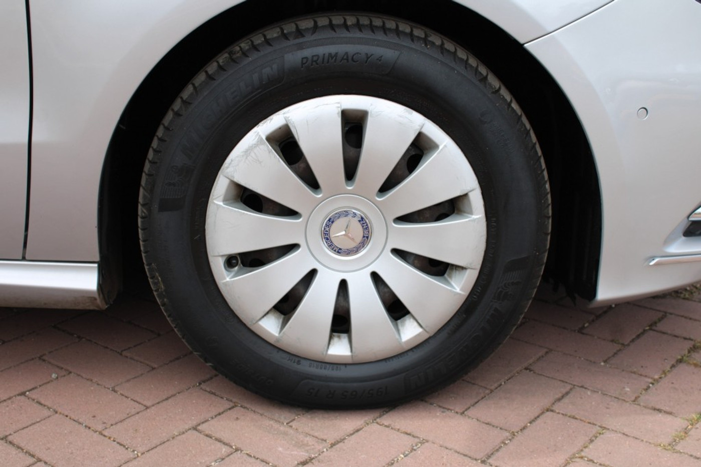 Foto van Mercedes-Benz B 180