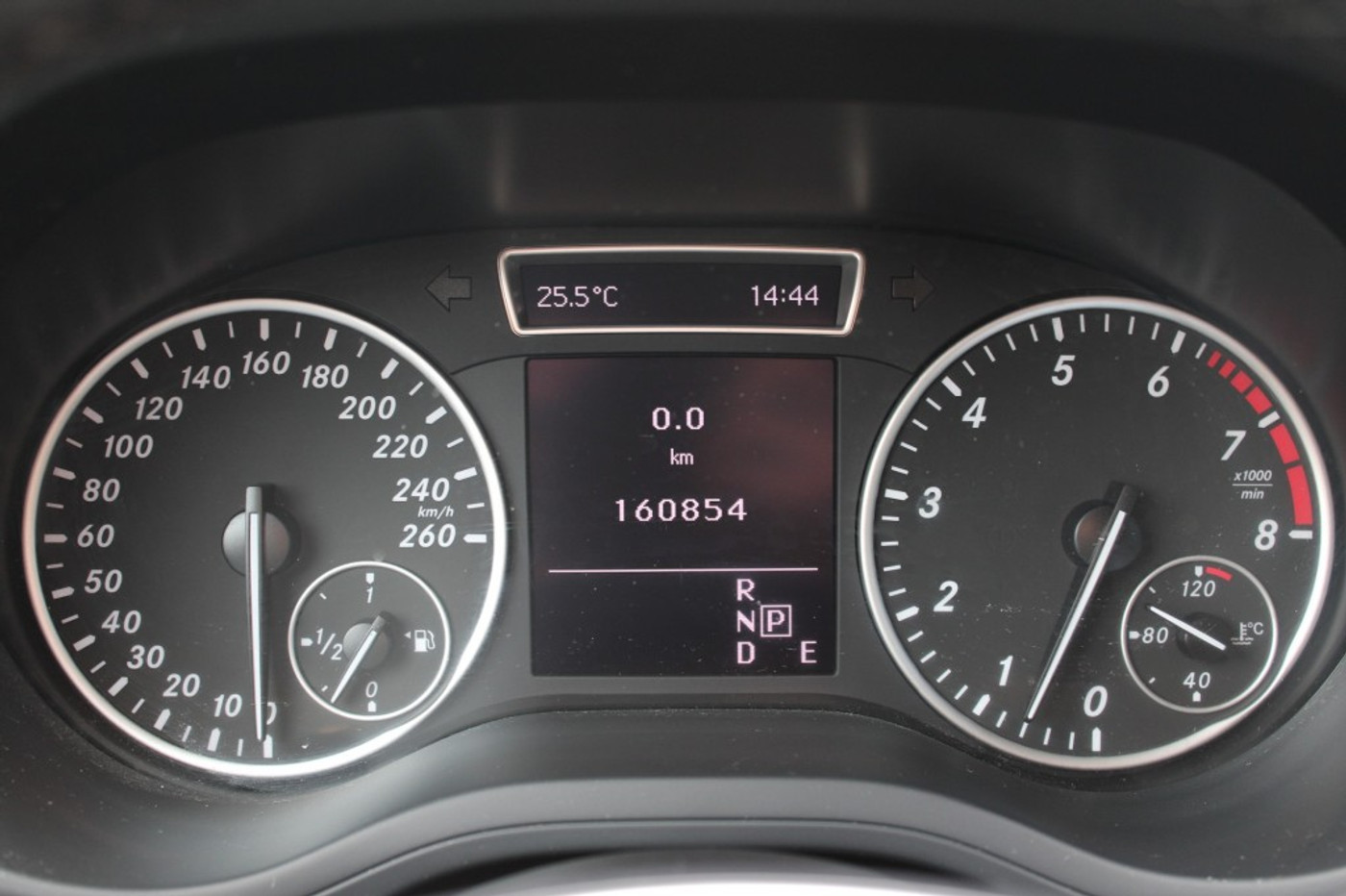 Foto van Mercedes-Benz B 180