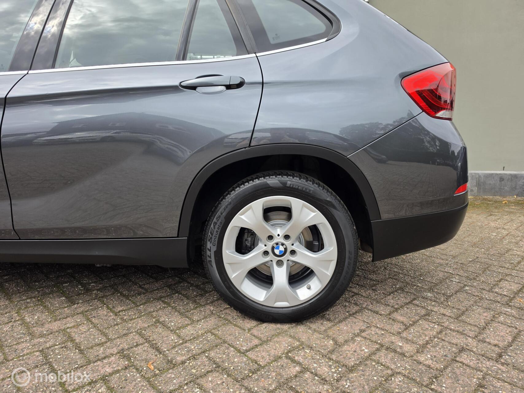 Foto van BMW X1 Xdrive20i
