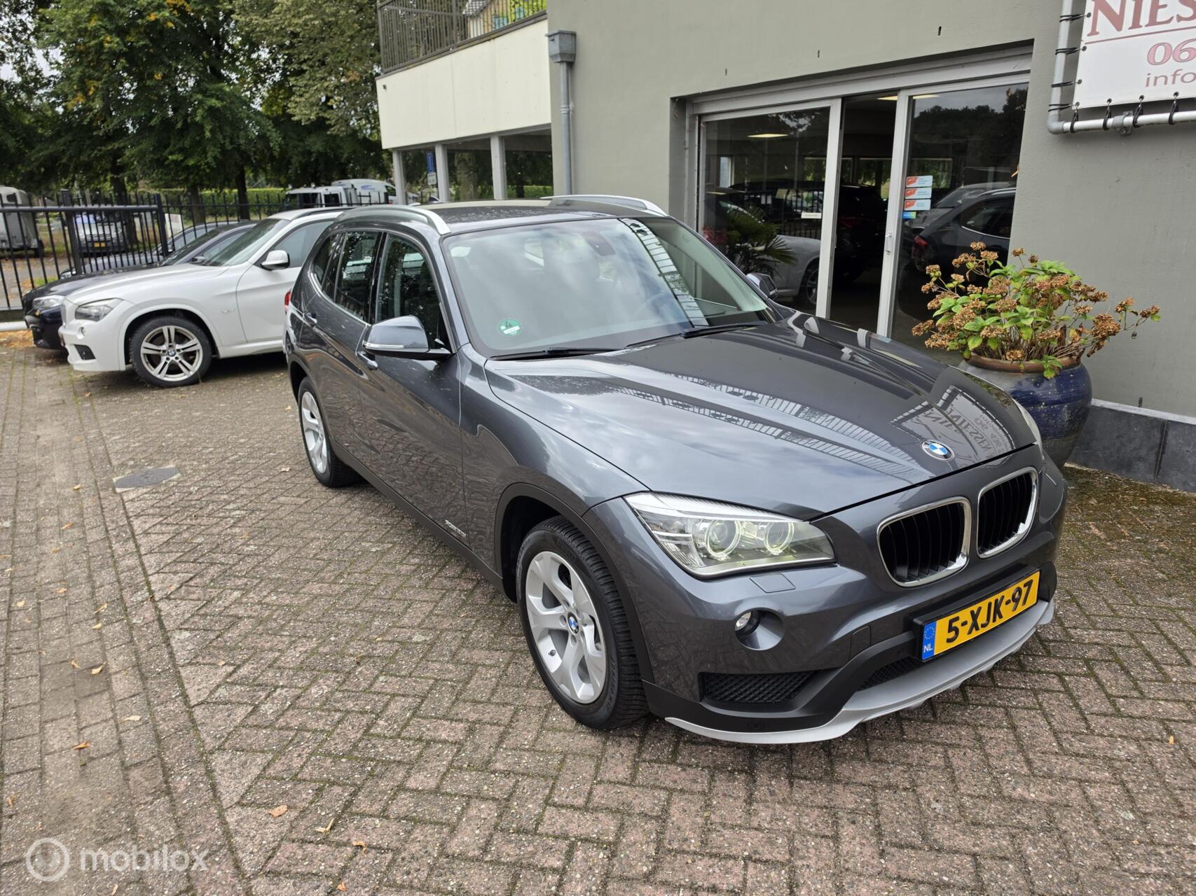 Foto van BMW X1 Xdrive20i