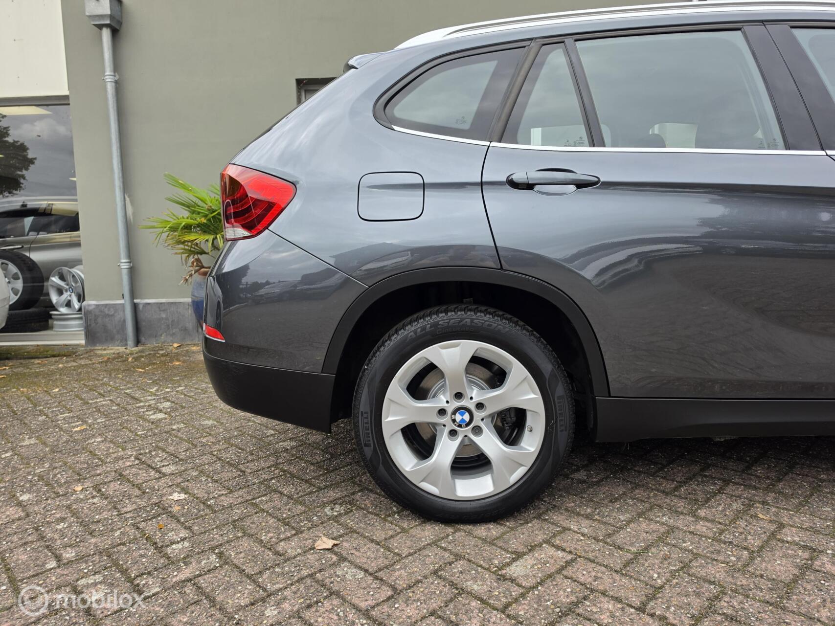 Foto van BMW X1 Xdrive20i