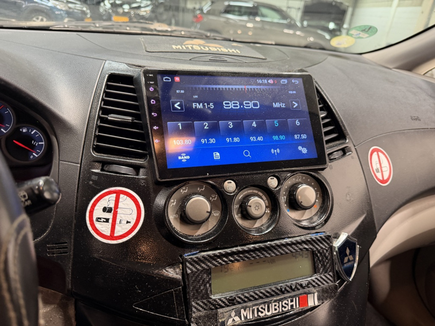 Foto van Mitsubishi Mitsubishi Grandis