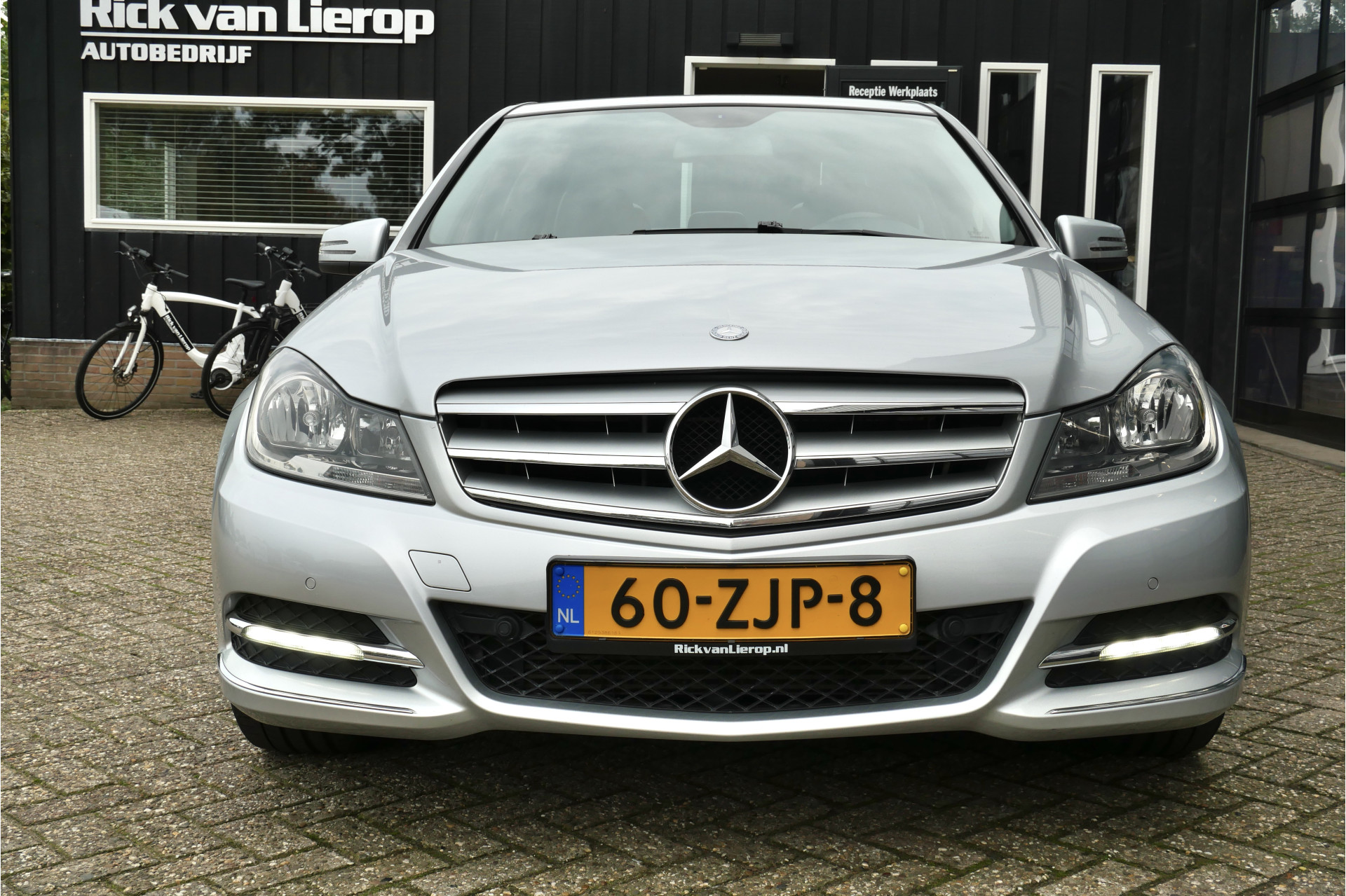 Foto van Mercedes-Benz C 180