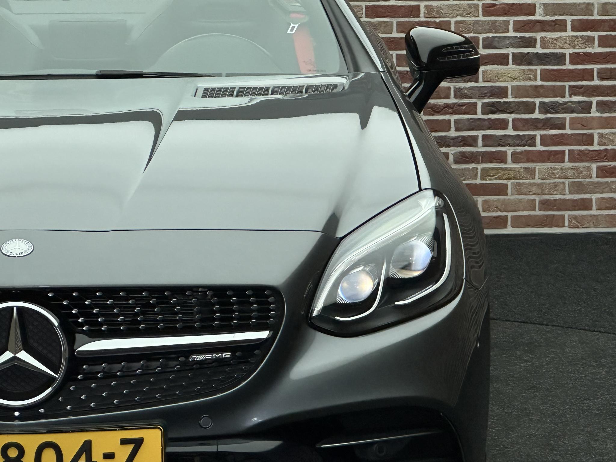 Foto van Mercedes-Benz SLC