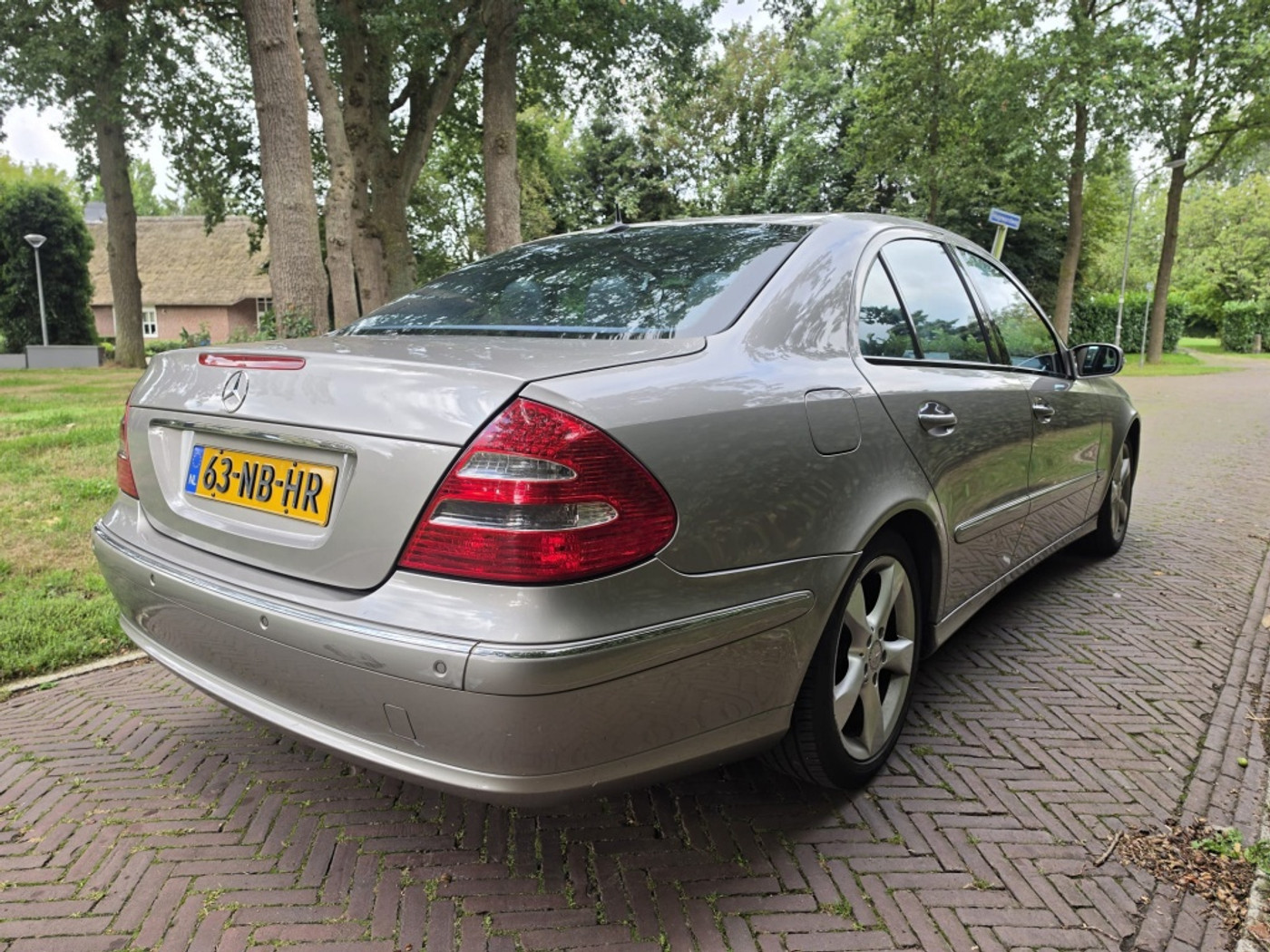 Foto van Mercedes-Benz E 220 CDI