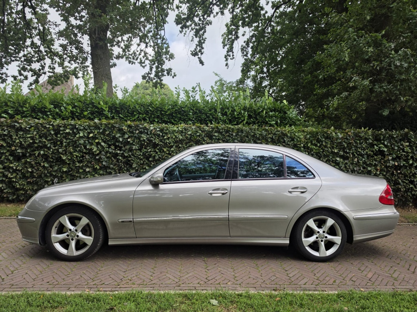 Foto van Mercedes-Benz E 220 CDI