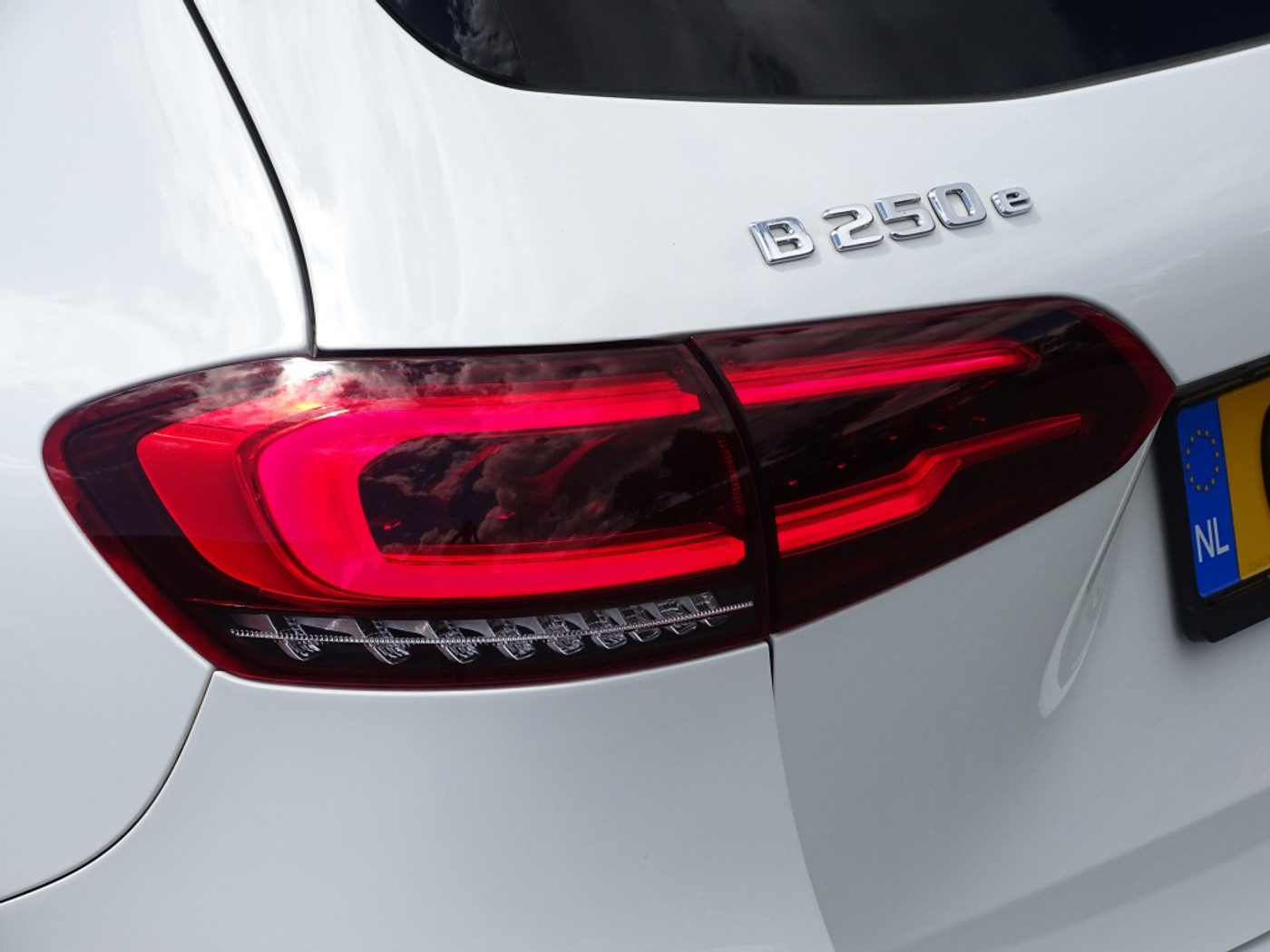 Foto van Mercedes-Benz B 250 E