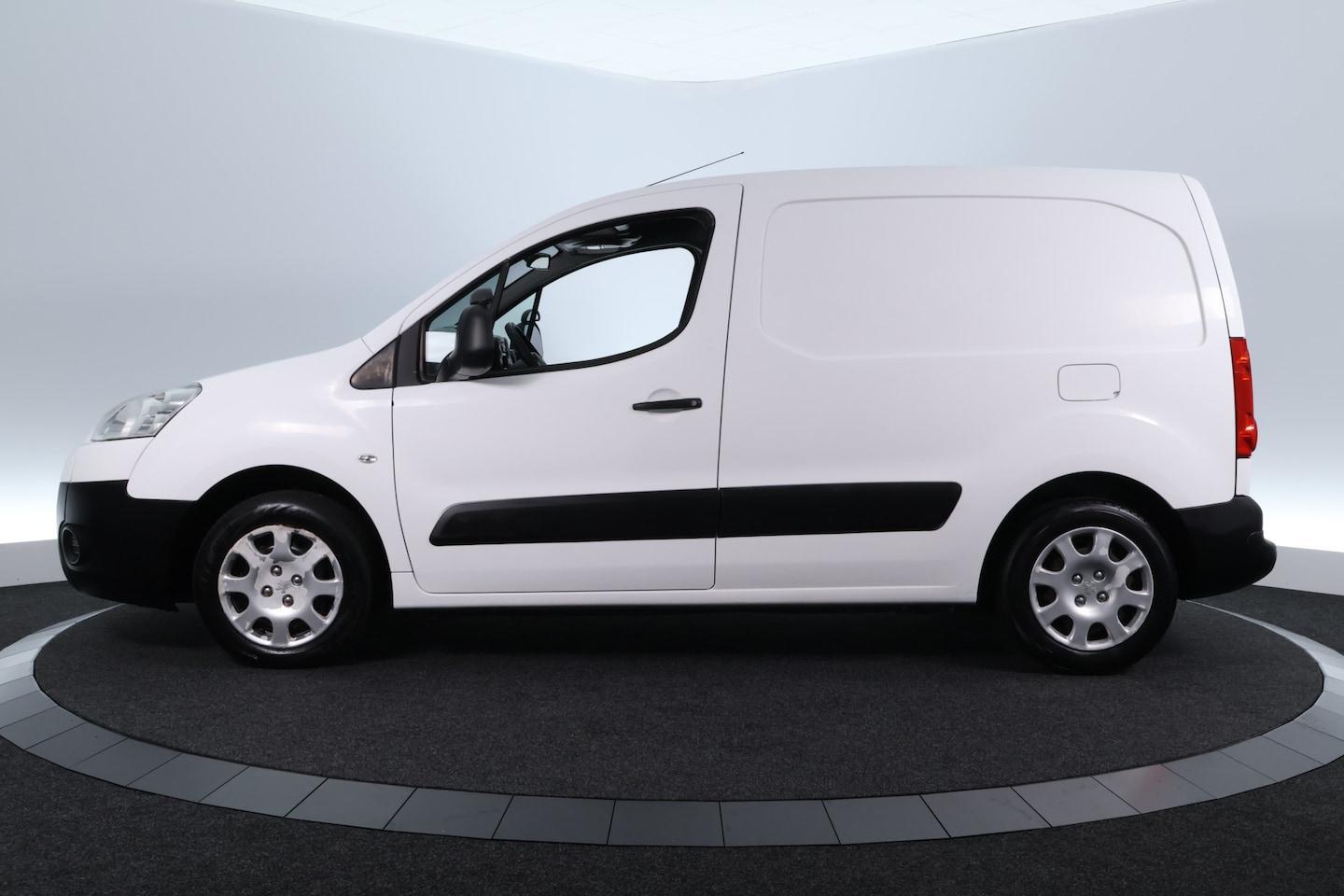 Foto van Peugeot Partner 120 L1 1.6hdif 66kw - 2pl