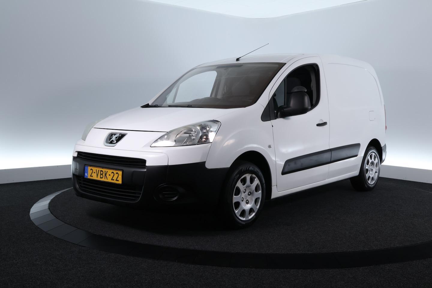 Peugeot Partner 120 L1 1.6hdif 66kw - 2pl 120 1.6 HDI L1 XT |EX BTW|AIRCO|ELK.PAKKET|TREKHAAK 2010 - voorkant