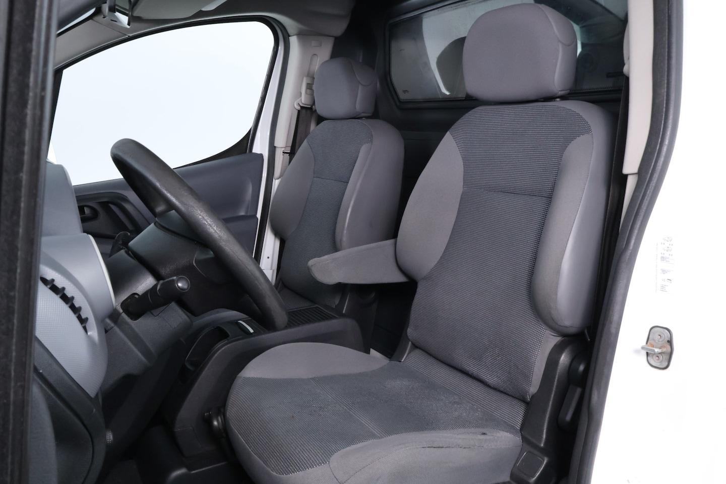 Foto van Peugeot Partner 120 L1 1.6hdif 66kw - 2pl