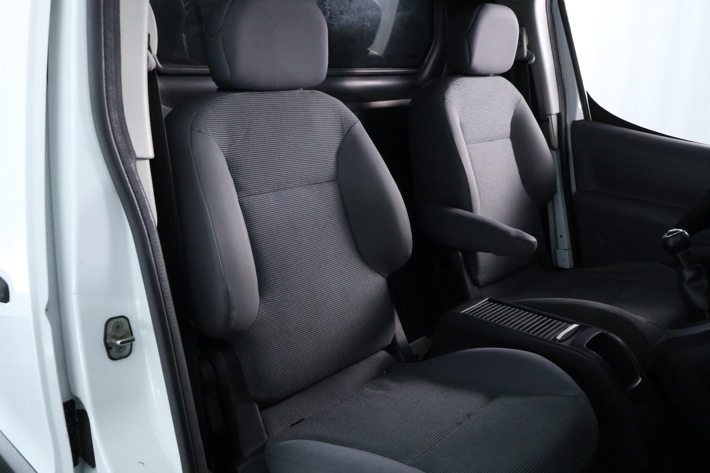Foto van Peugeot Partner 120 L1 1.6hdif 66kw - 2pl