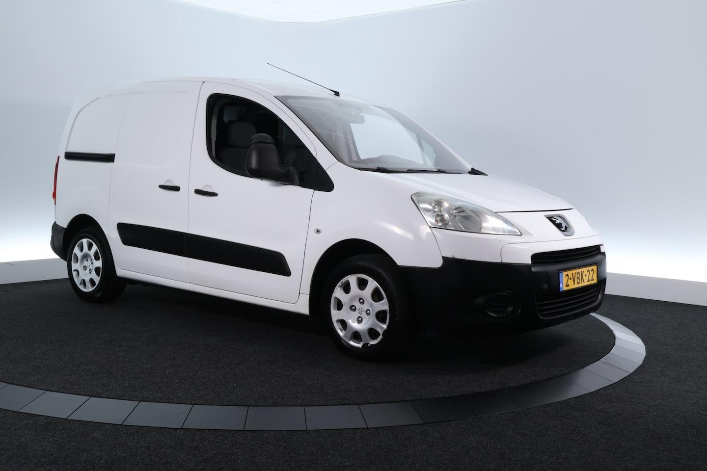 Foto van Peugeot Partner 120 L1 1.6hdif 66kw - 2pl