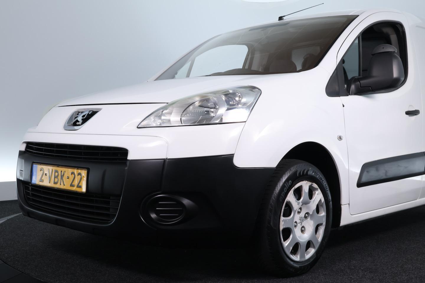 Foto van Peugeot Partner 120 L1 1.6hdif 66kw - 2pl