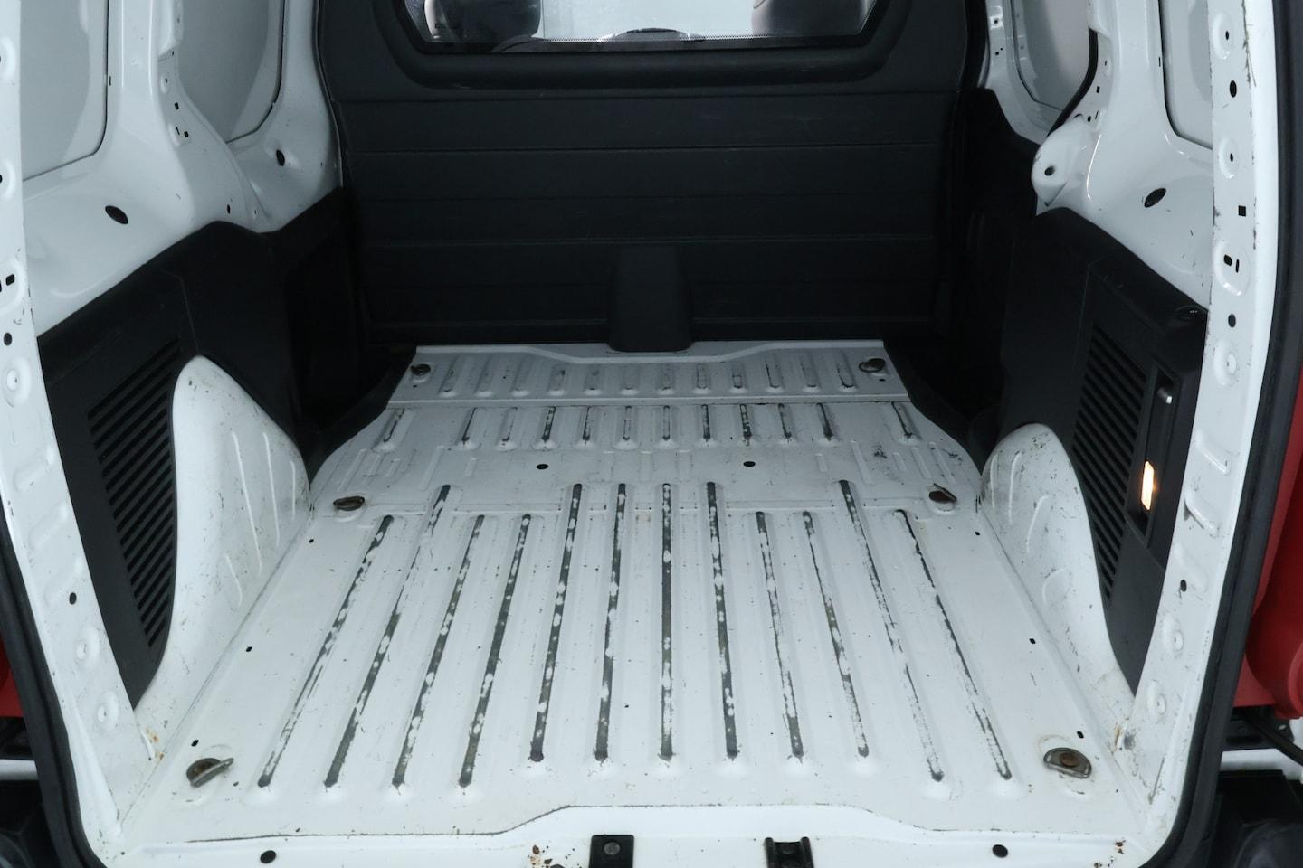 Foto van Peugeot Partner 120 L1 1.6hdif 66kw - 2pl