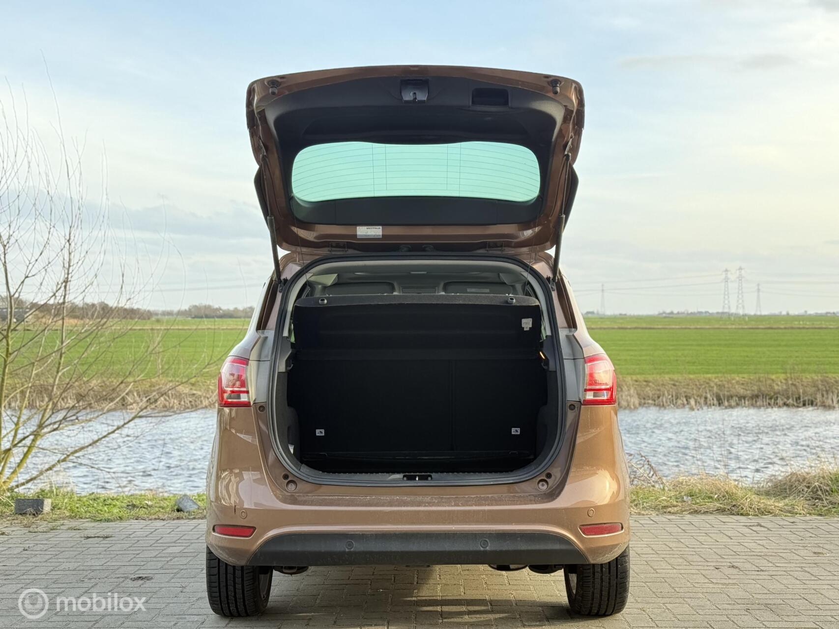 Foto van Ford B-max