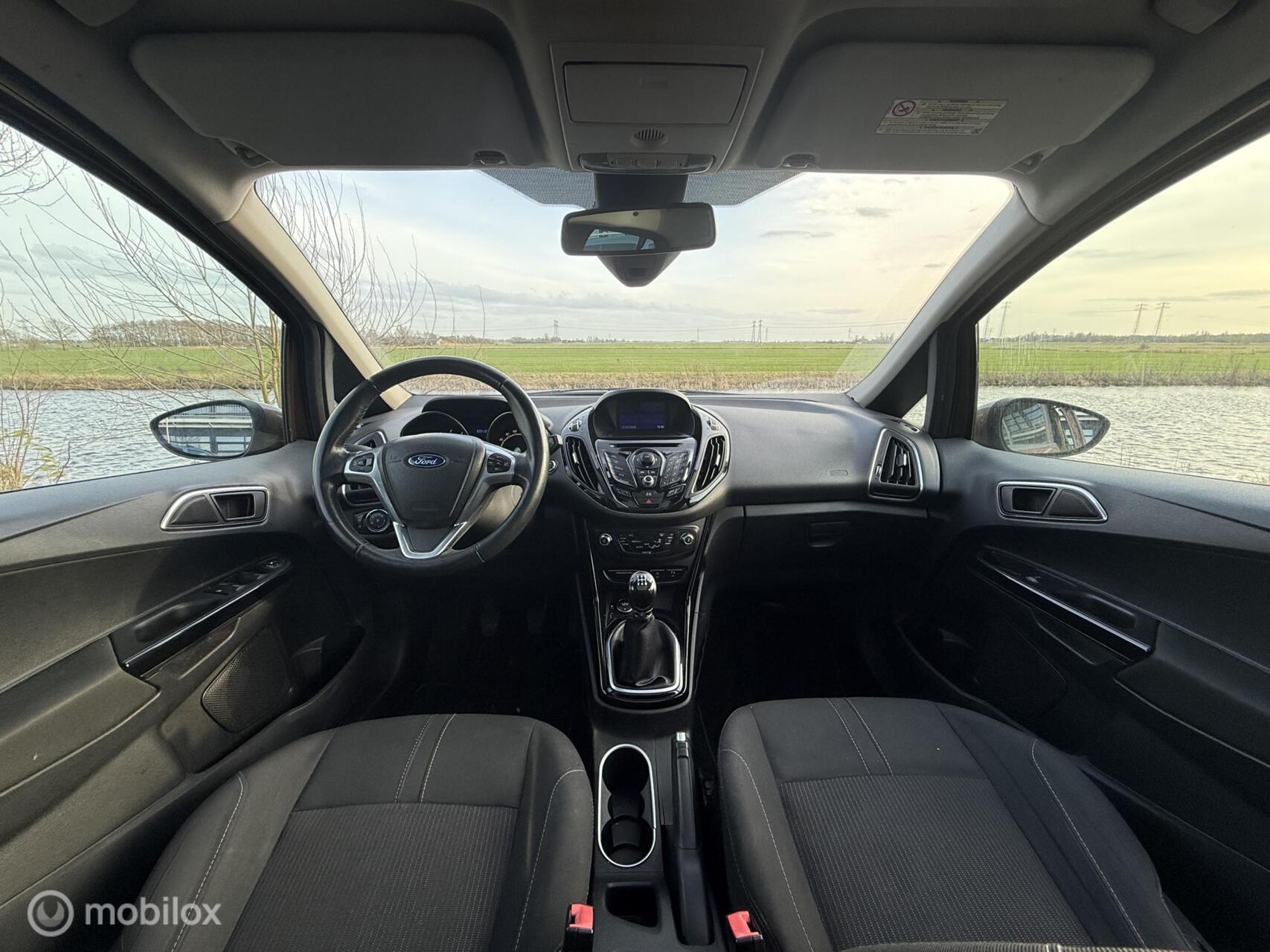 Foto van Ford B-max