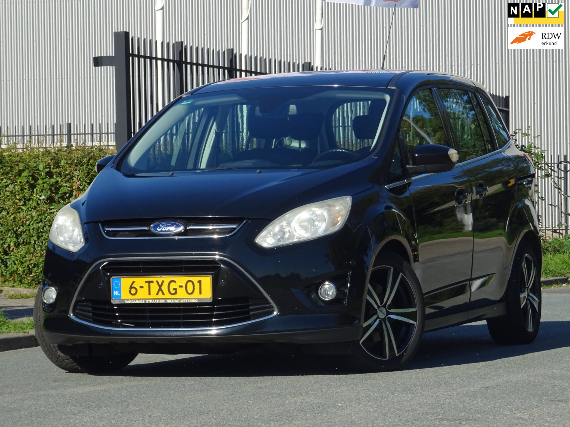 Ford Grand C-max 1.0 Titanium NAP/NAVI/CAMERA/CLIMA/PDC/APK 2014 - voorkant