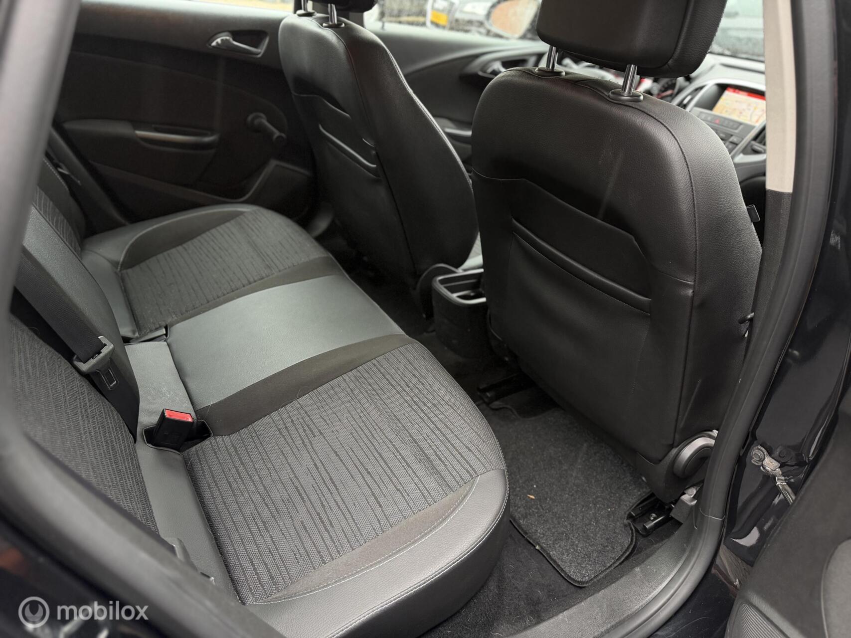Foto van Opel Astra Notchback