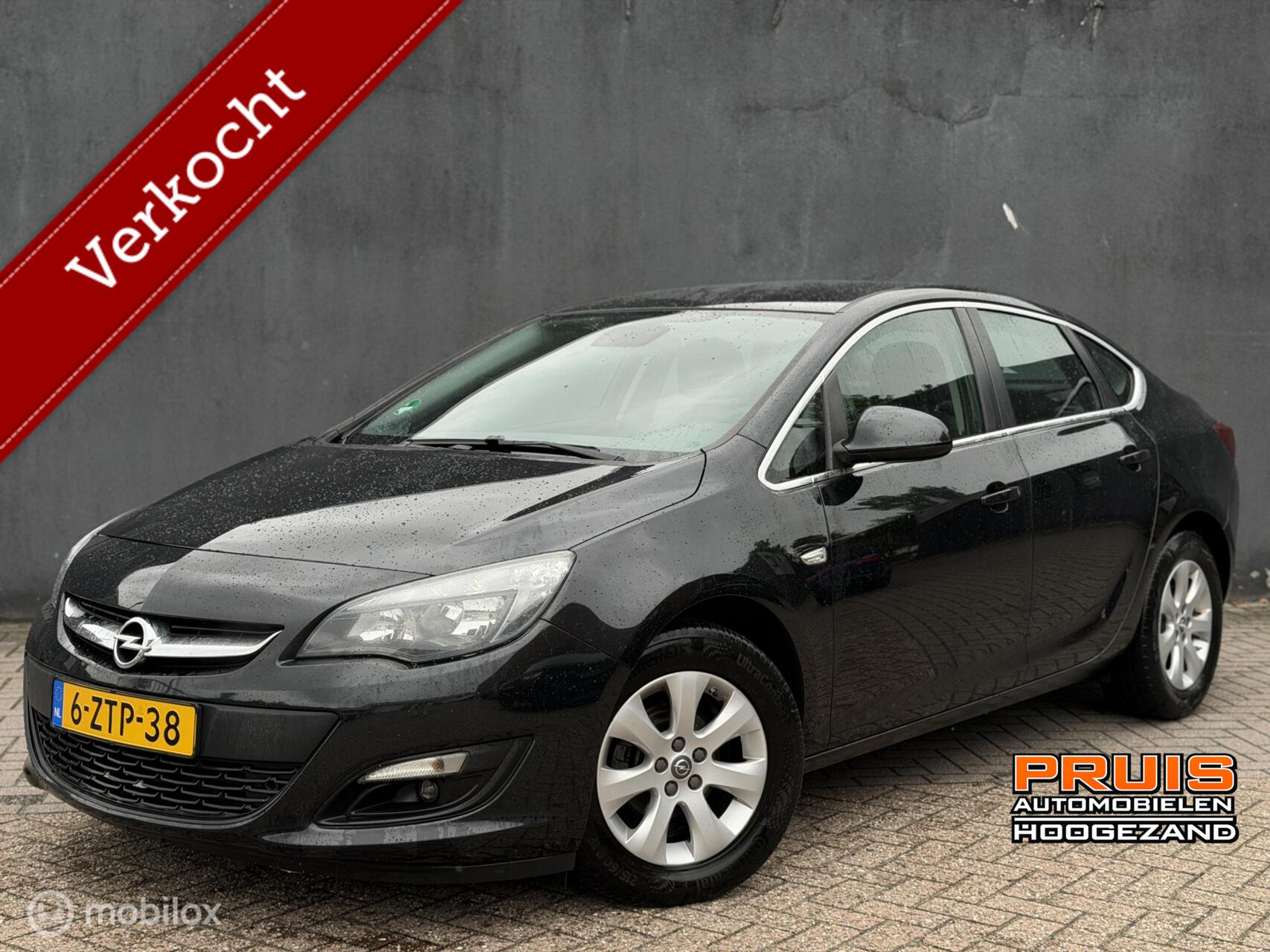Opel Astra Notchback 1.4 Turbo Edition -AIRCO-NAVI-  *INRUIL MOGELIJK* 2015 - voorkant