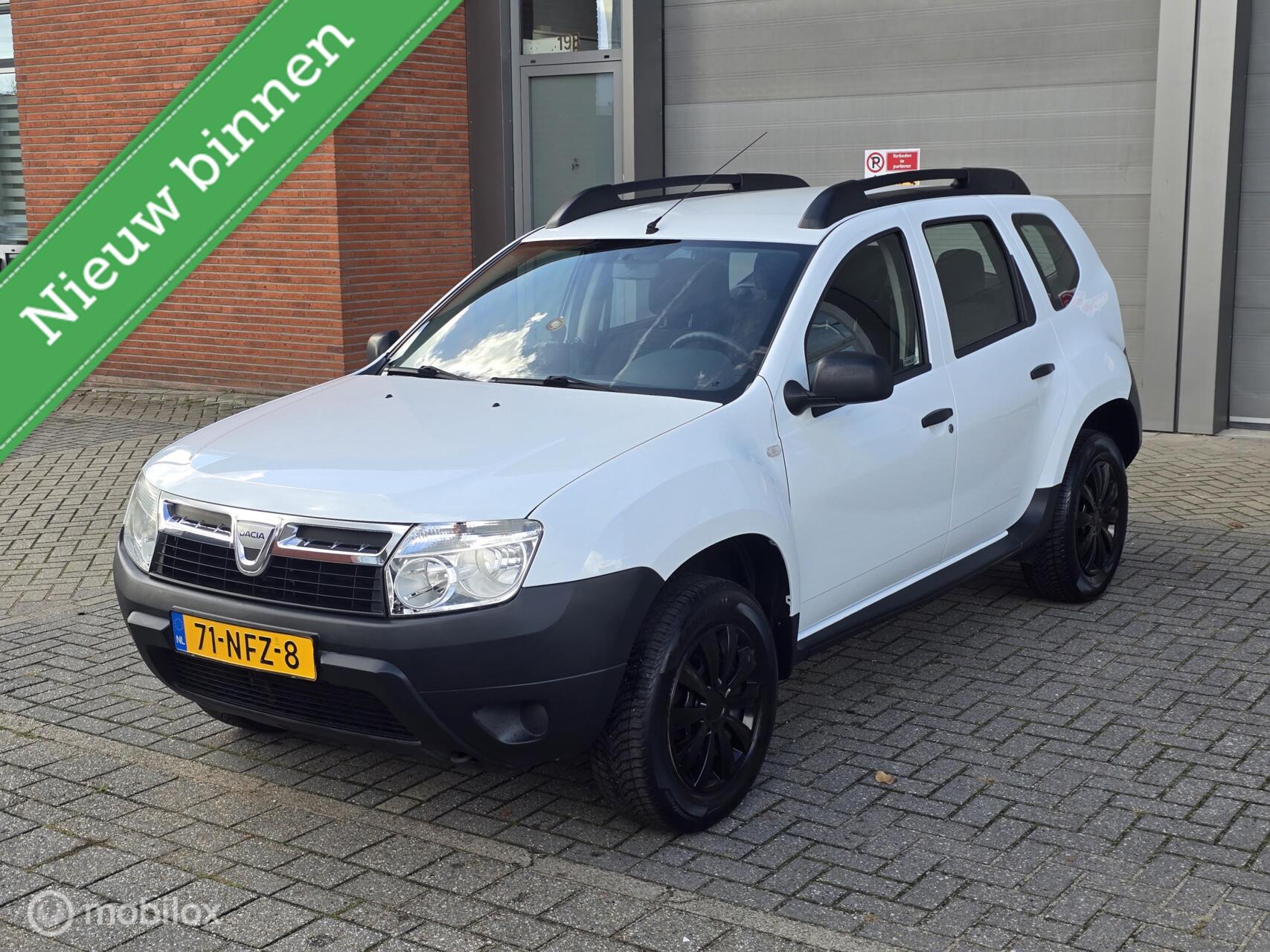 Dacia Duster 1.6 SCe 4x2_Airco_Apk 2010 - voorkant