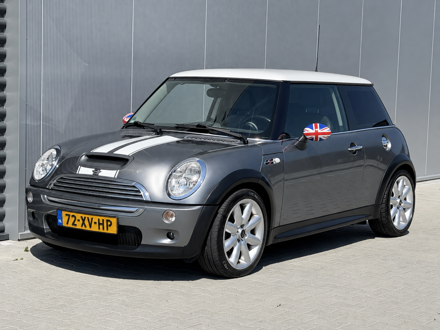Mini Cooper S 1.6 Cooper S Chili | 170pk | Airco |  Leuk & Sportief | Nette Auto | Leer | 2003 - voorkant