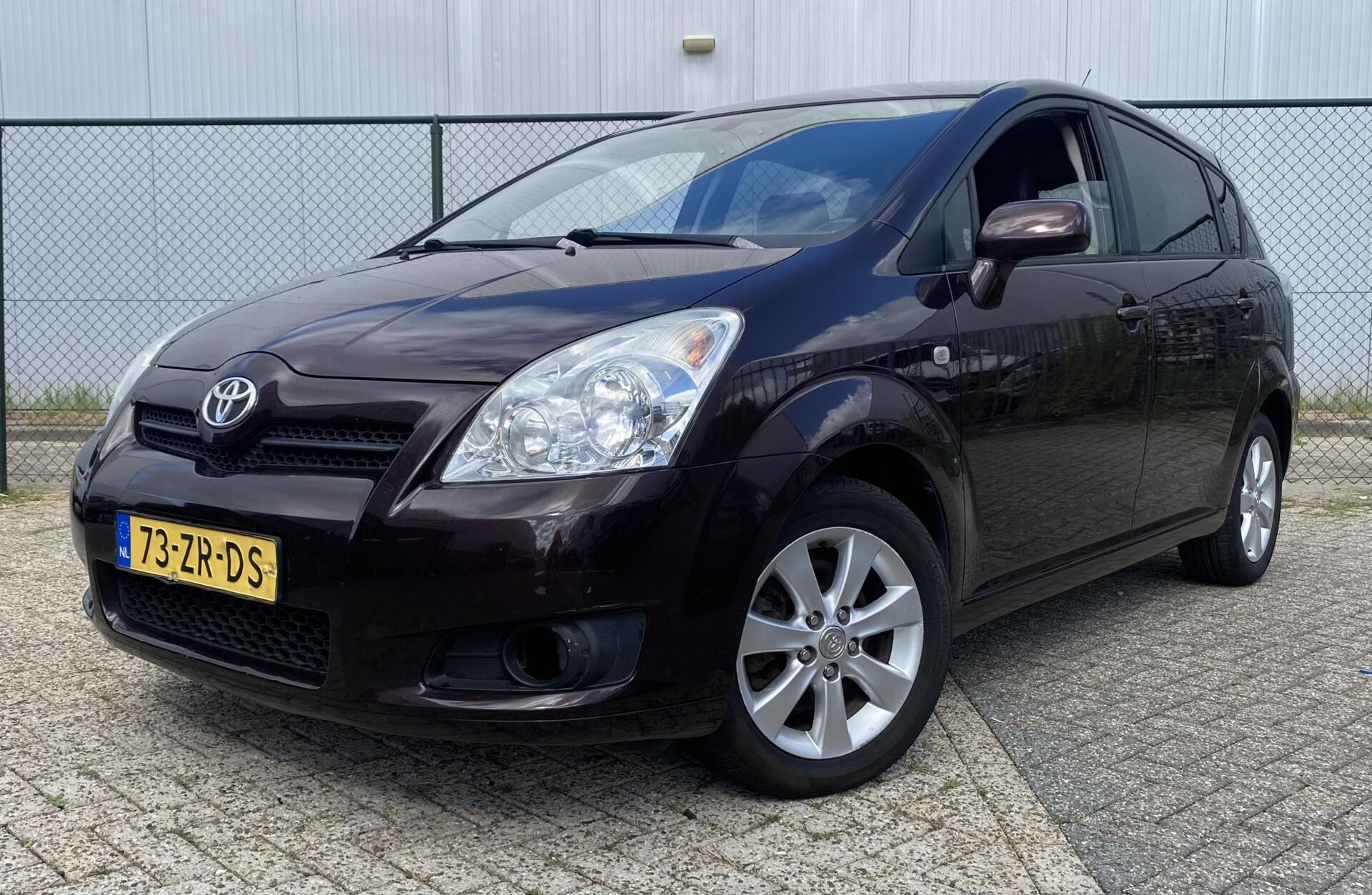 Toyota Verso 1.8 VVT-i Luna 2008 - voorkant