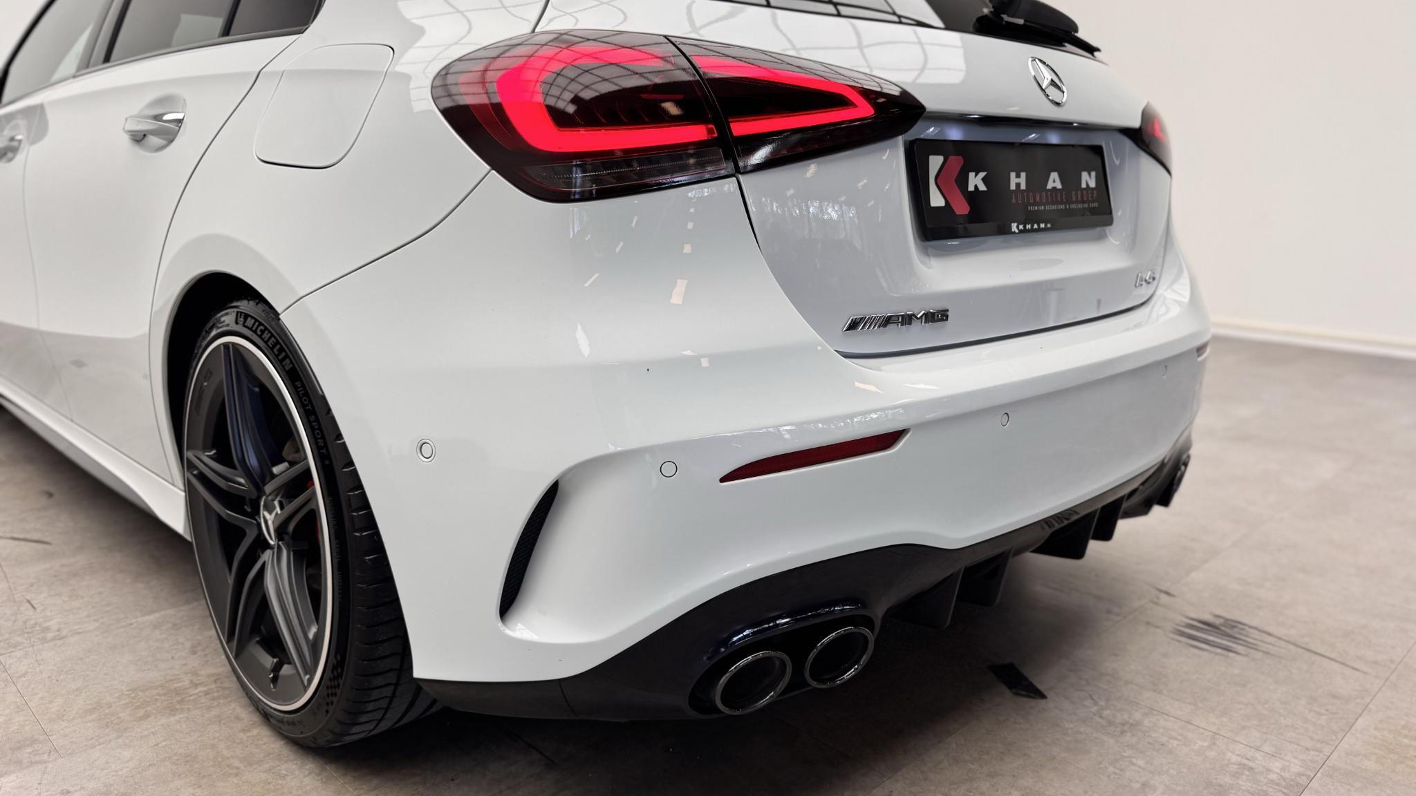Foto van Mercedes-Benz AMG A 45
