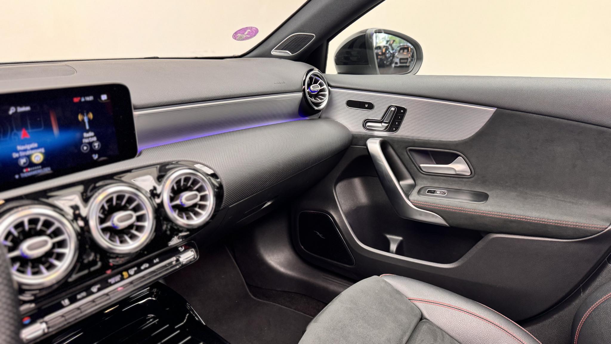 Foto van Mercedes-Benz AMG A 45