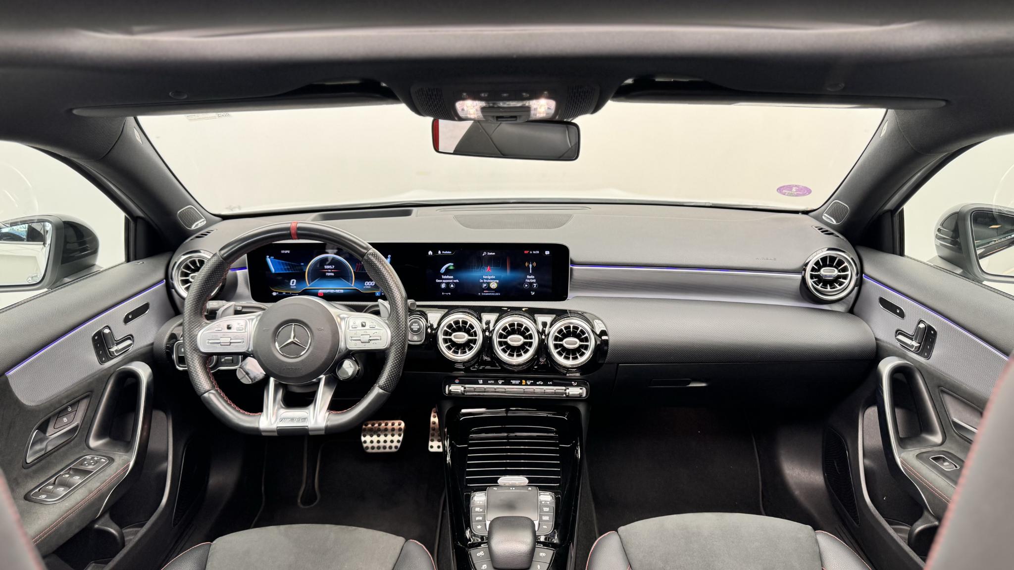 Foto van Mercedes-Benz AMG A 45