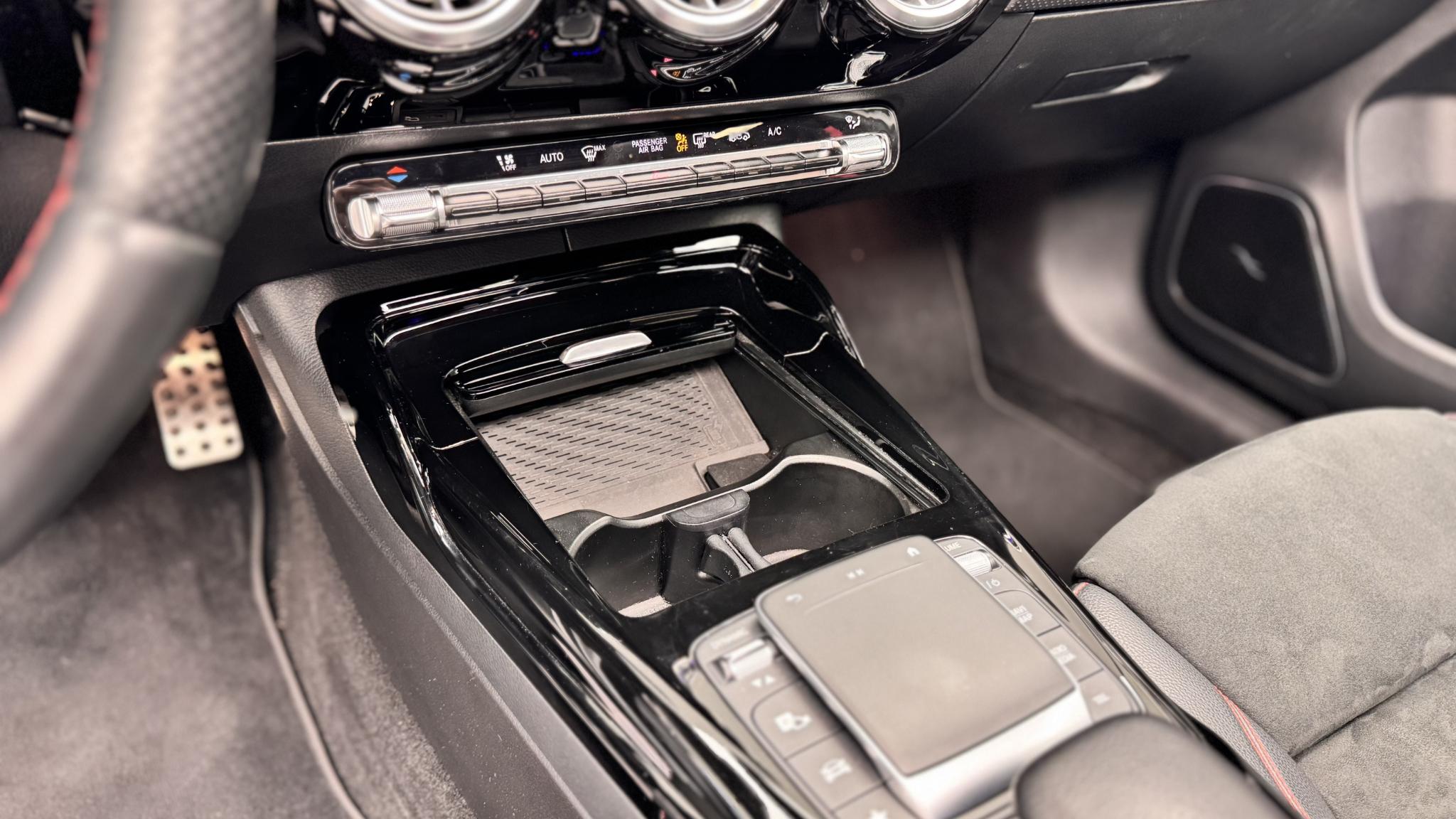 Foto van Mercedes-Benz AMG A 45