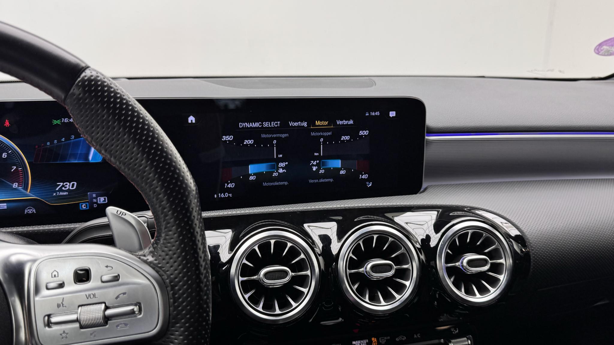 Foto van Mercedes-Benz AMG A 45