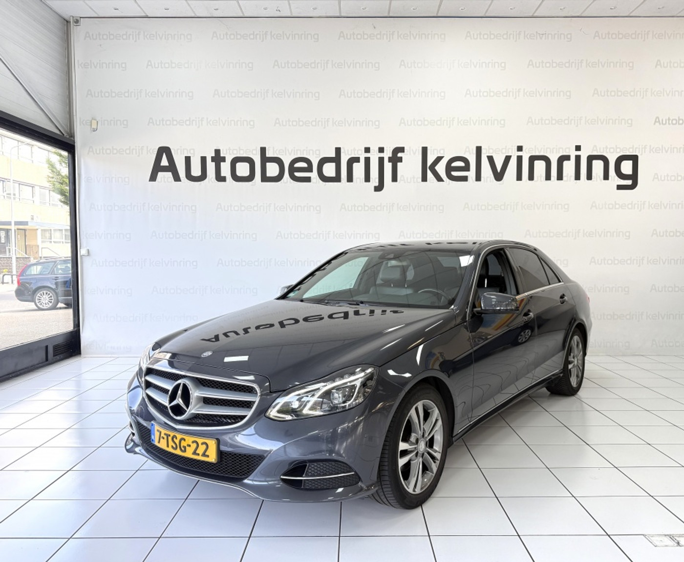 Foto van Mercedes-Benz E 200