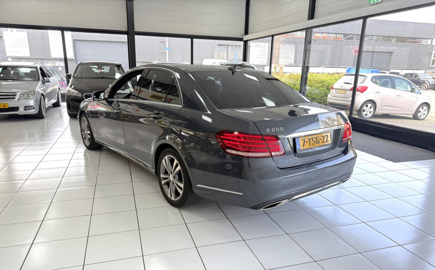 Foto van Mercedes-Benz E 200
