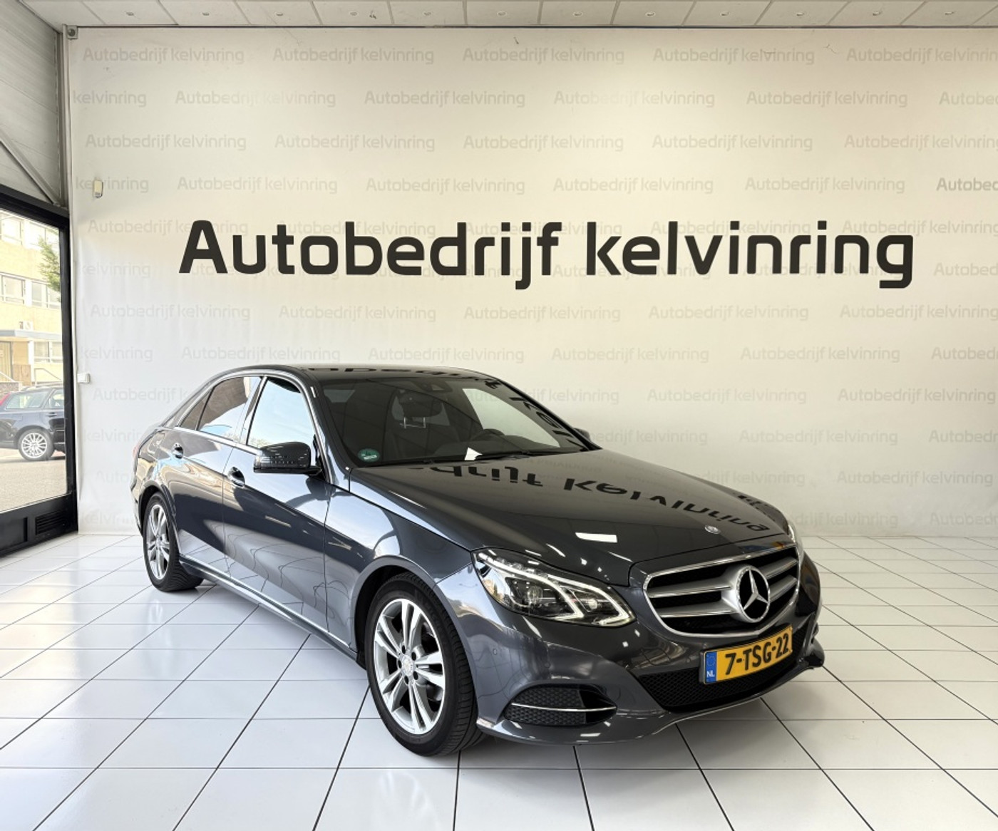 Foto van Mercedes-Benz E 200