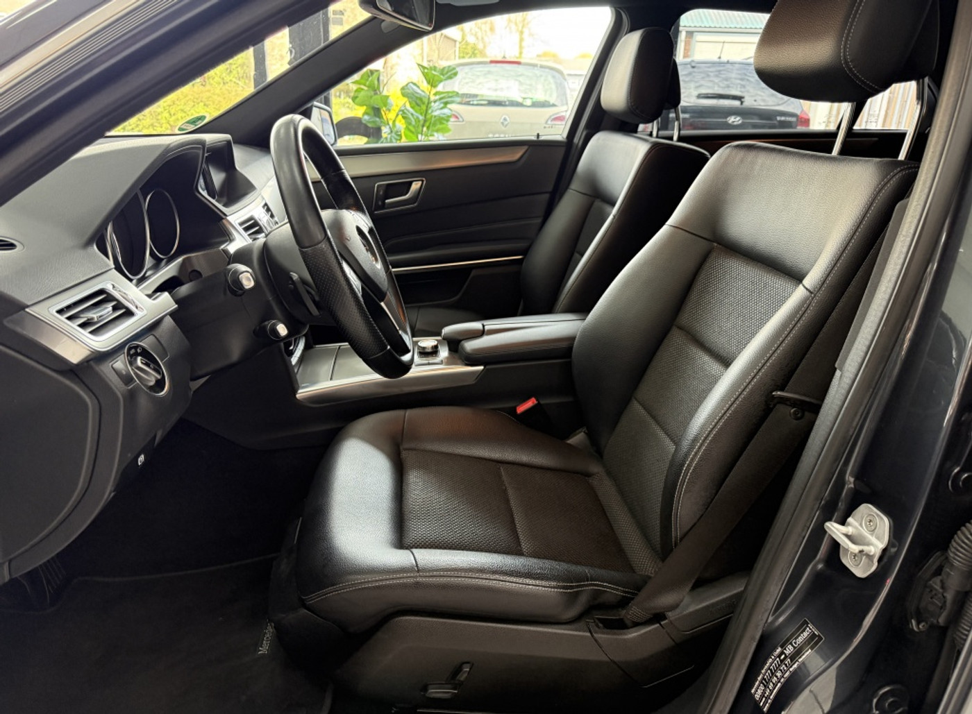 Foto van Mercedes-Benz E 200