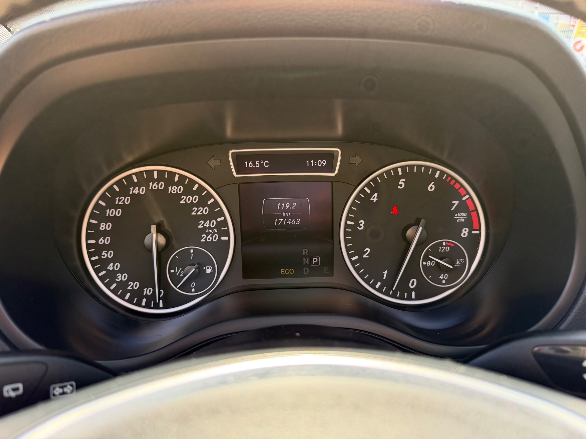 Foto van Mercedes-Benz B 180