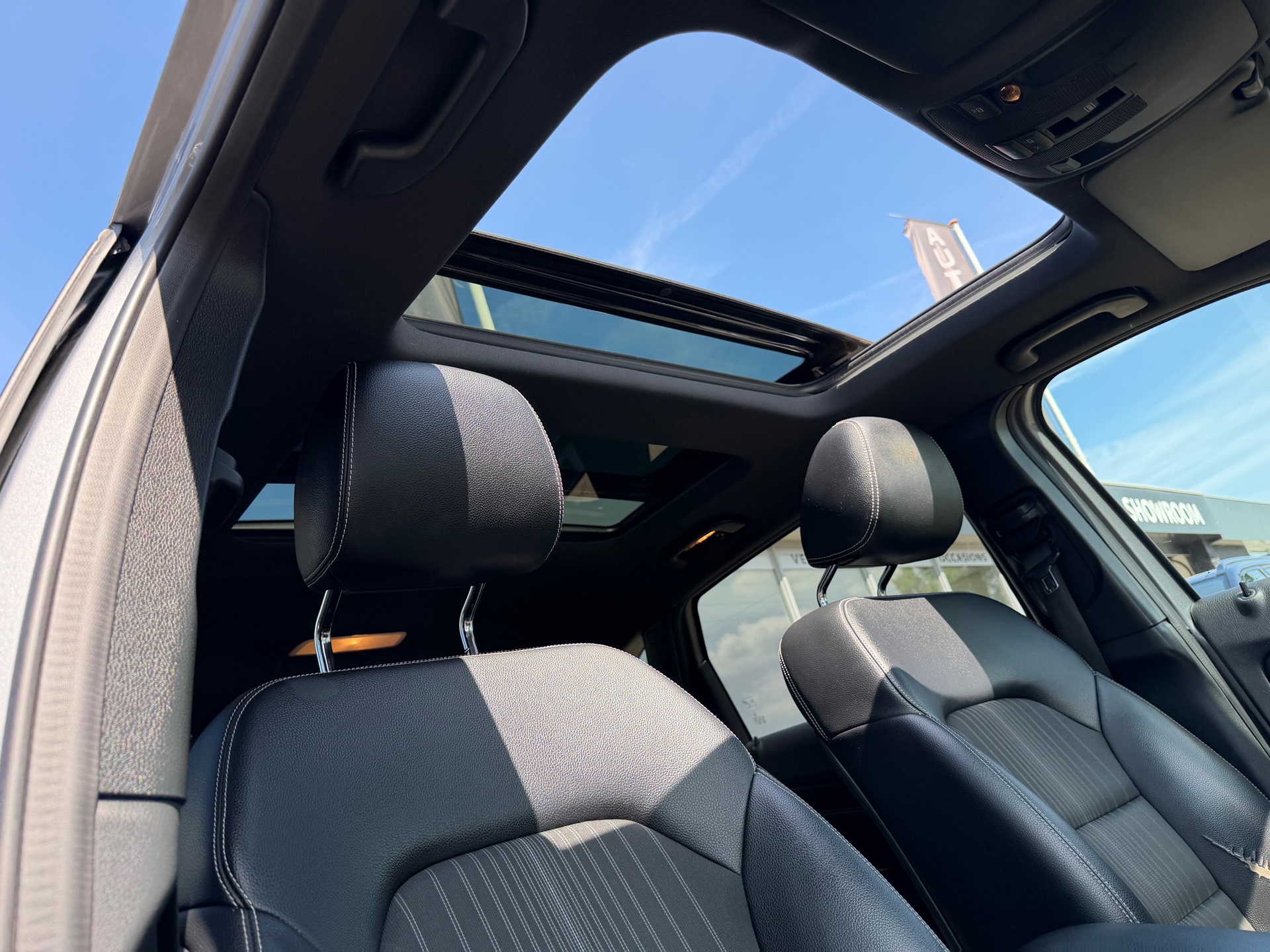 Foto van Mercedes-Benz B 180