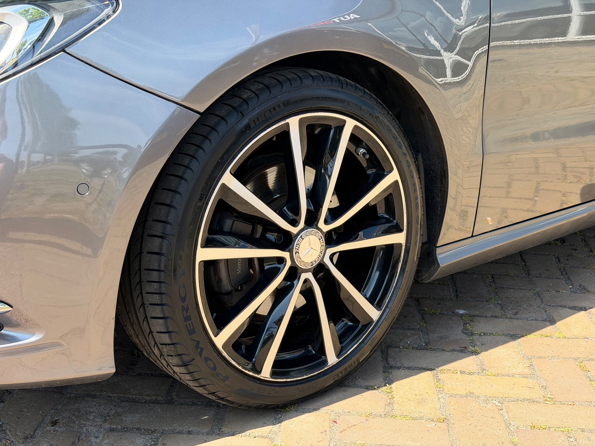 Foto van Mercedes-Benz B 180