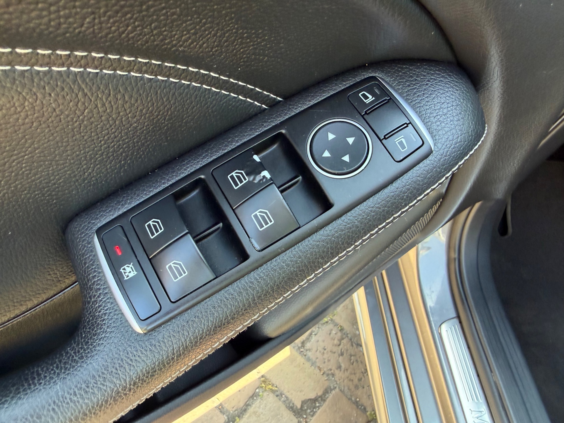 Foto van Mercedes-Benz B 180