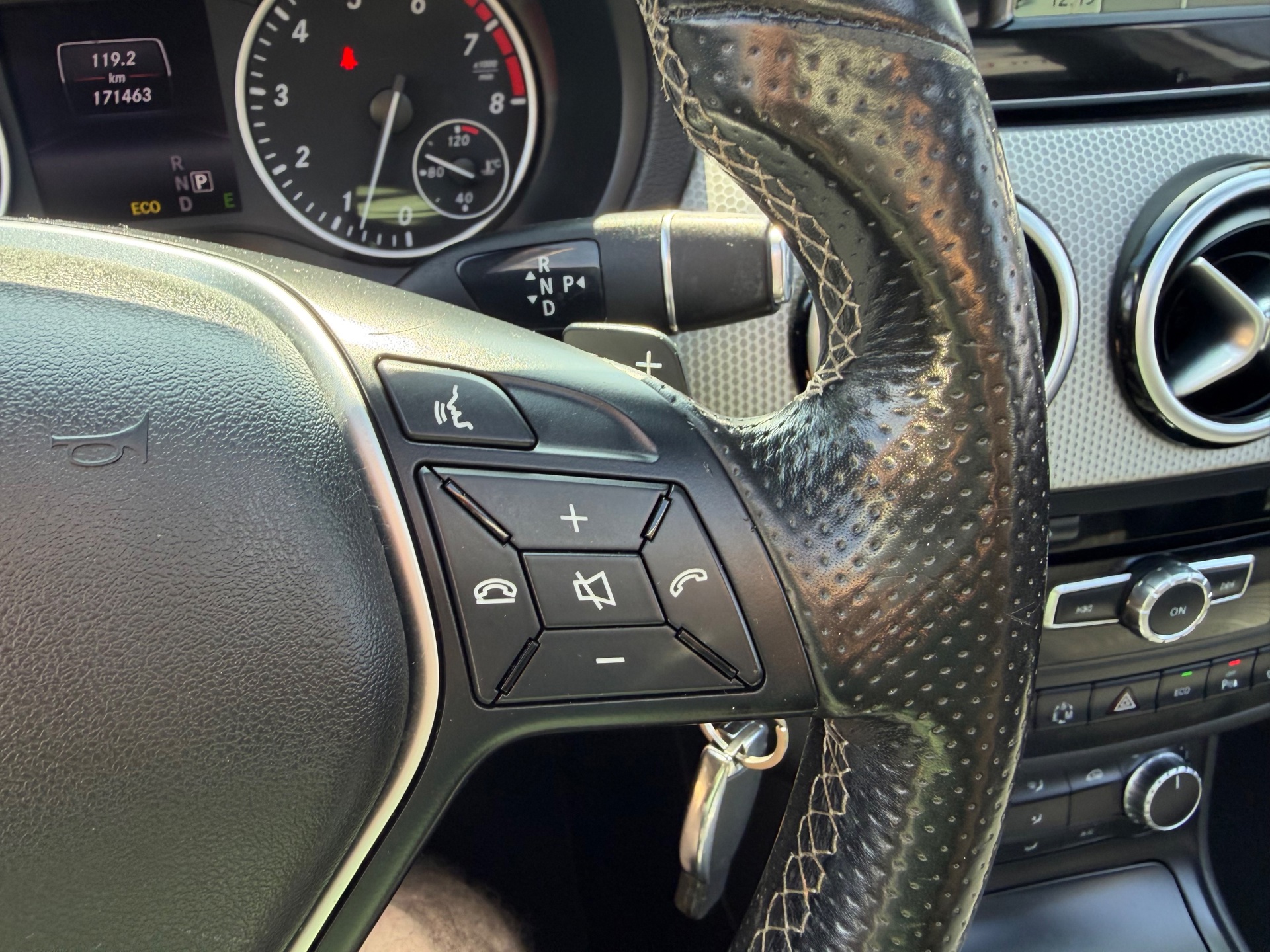 Foto van Mercedes-Benz B 180
