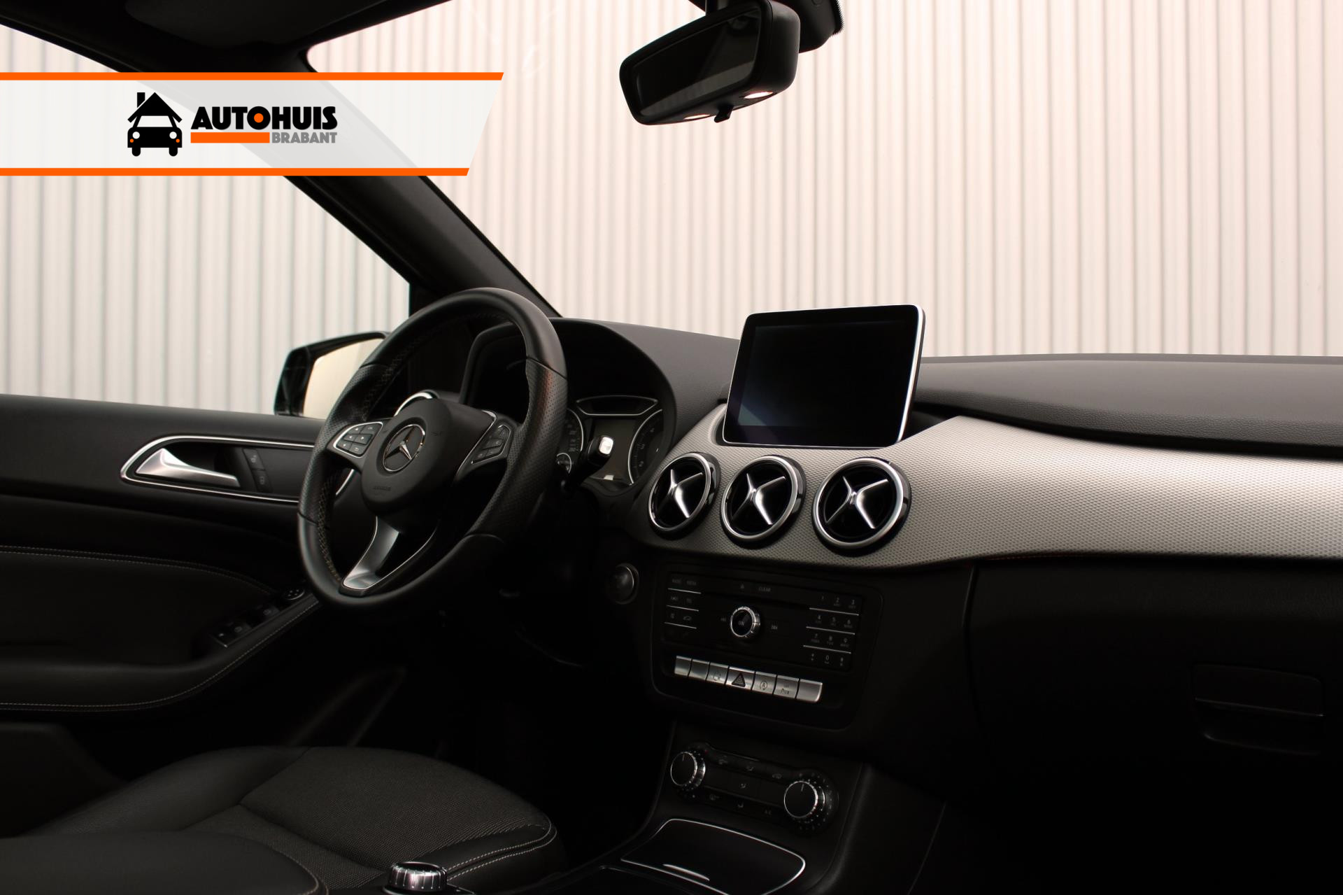 Foto van Mercedes-Benz B 180