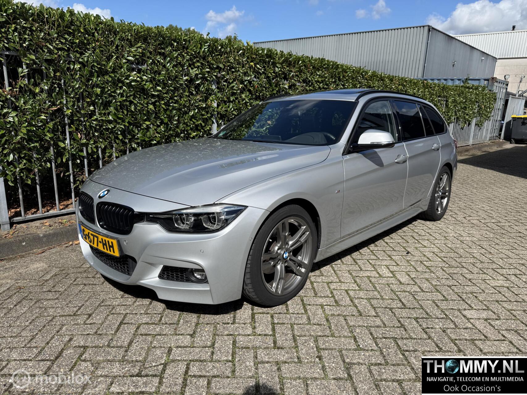 BMW 318i 318i Executive 2019 - voorkant