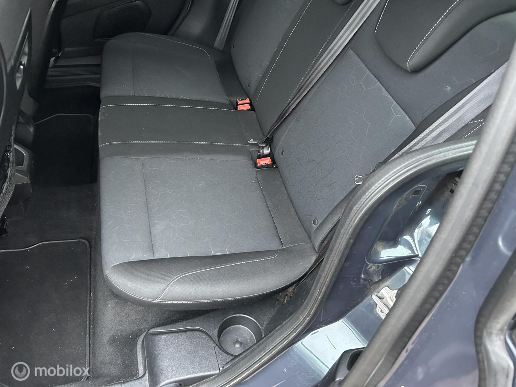 Foto van Ford B-max