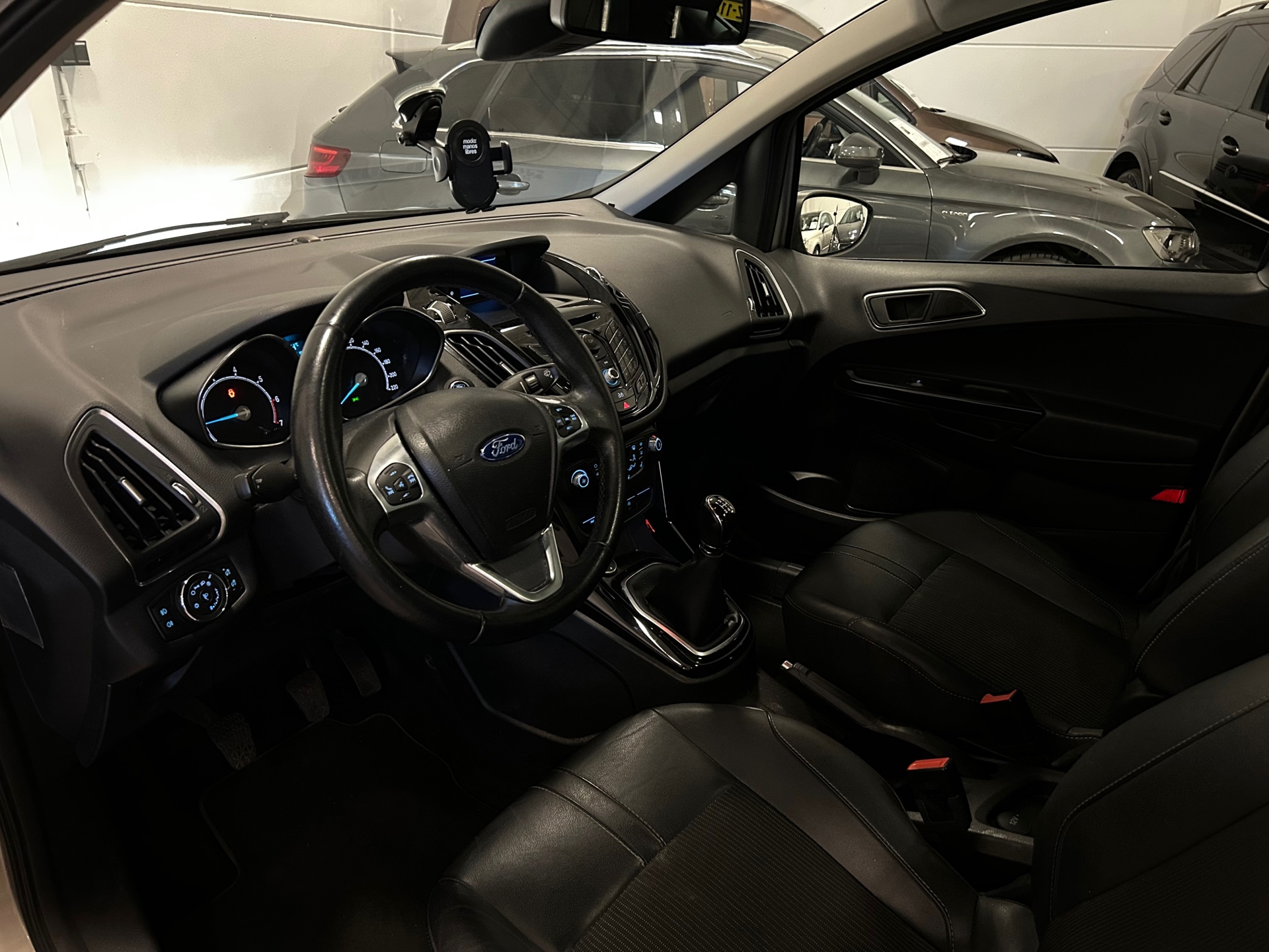 Foto van Ford B-max