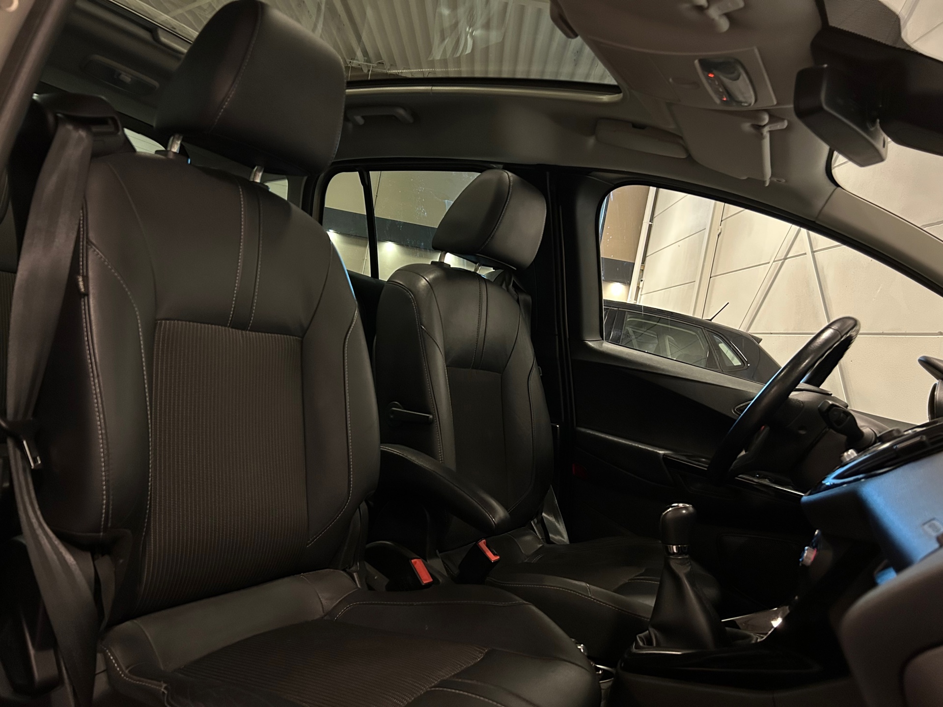 Foto van Ford B-max