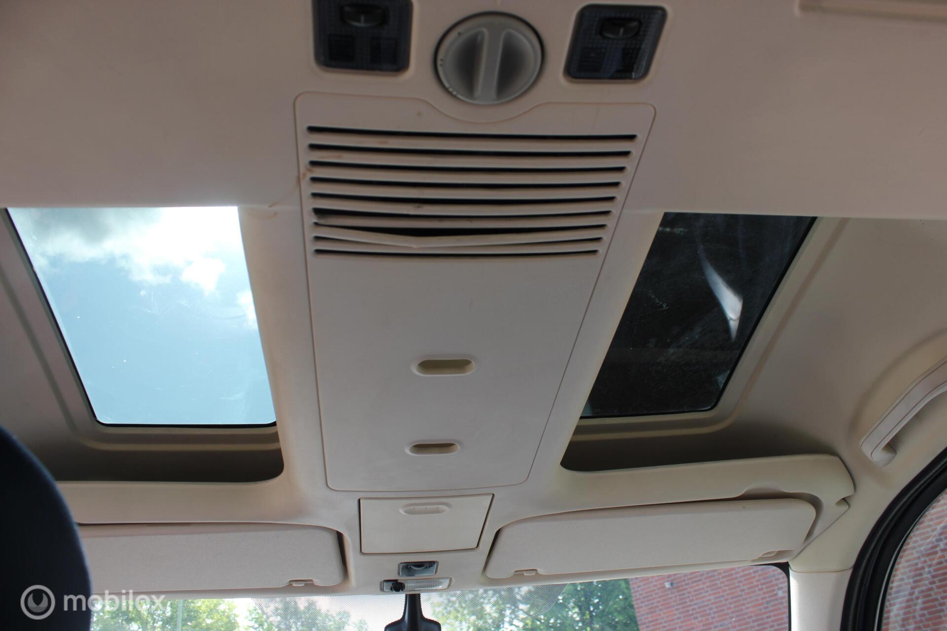Foto van Peugeot Partner MPV