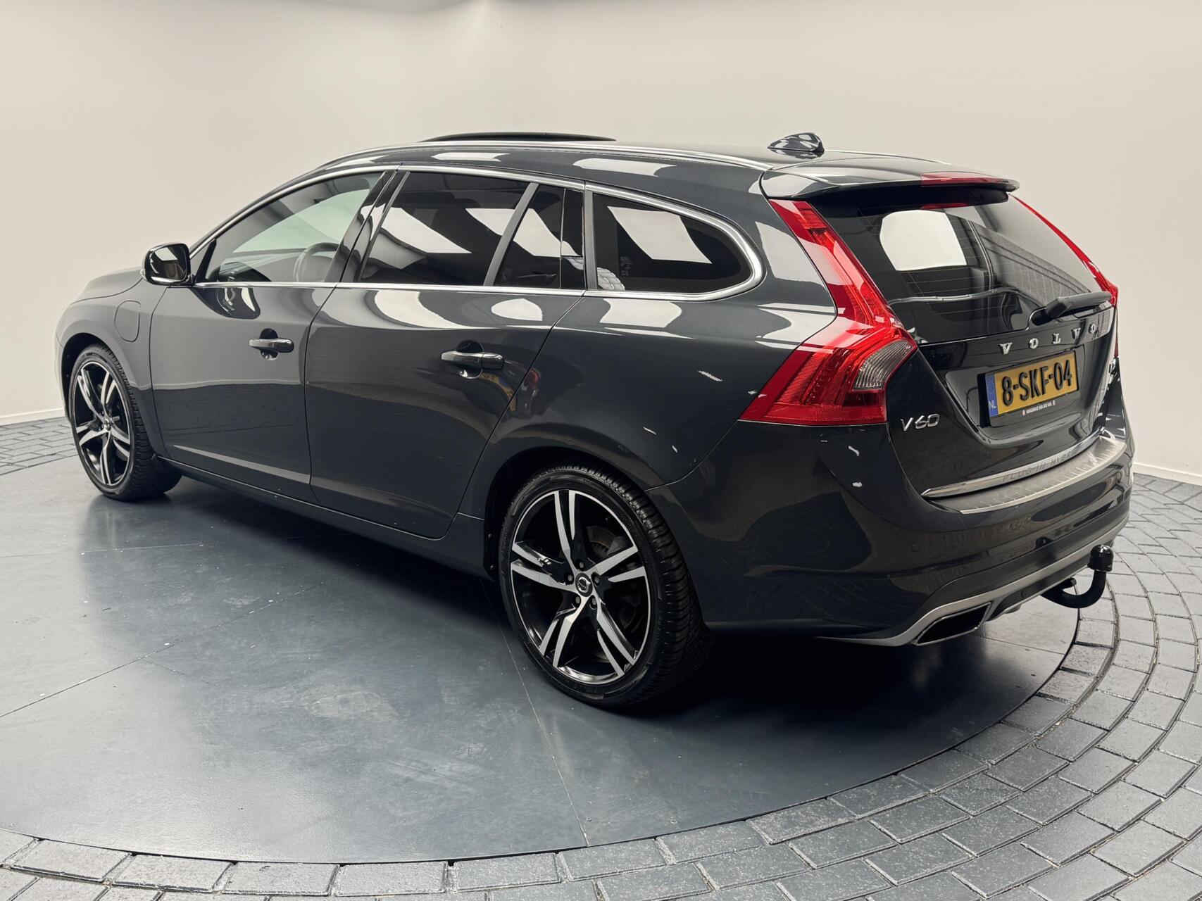 Foto van Volvo V60 Plug In Hybrid