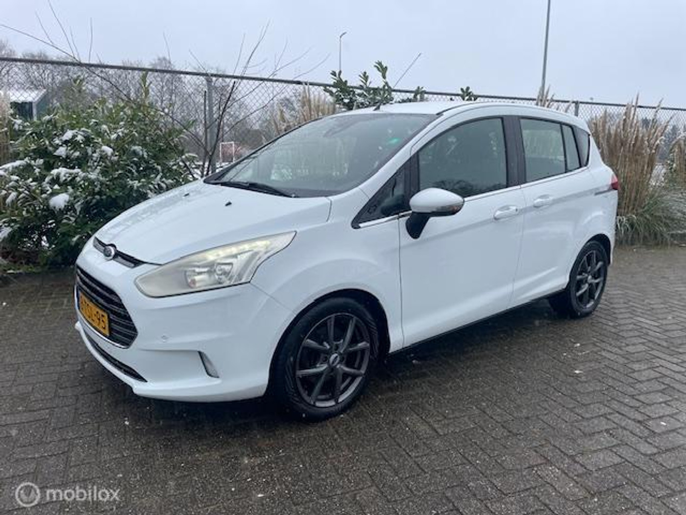 Foto van Ford B-max